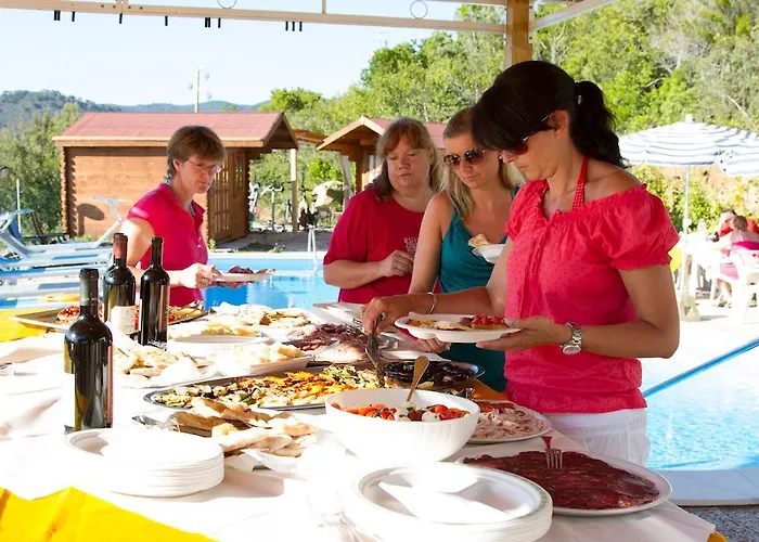 Mare 아파트호텔 3*